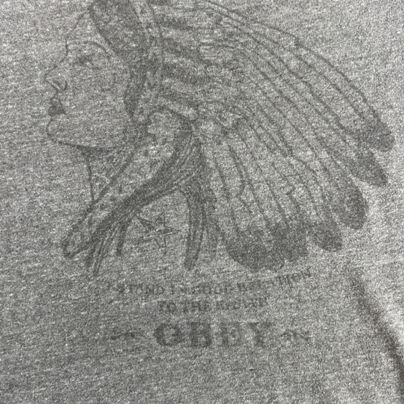 Vintage Obey crewneck - Picture 3 of 3